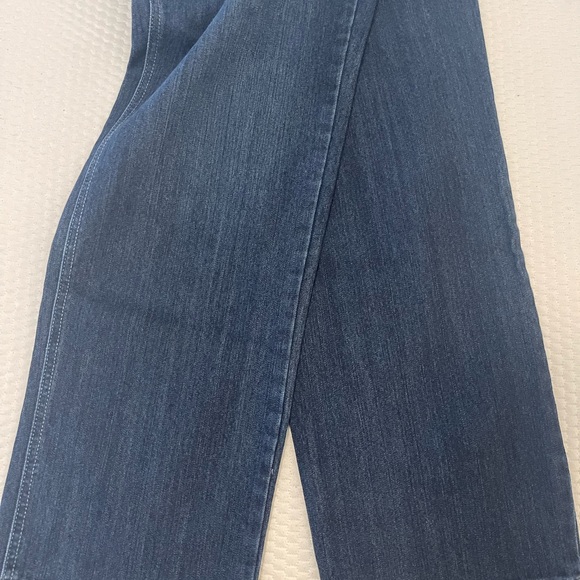 JONES New York Jeans - Picture 9 of 11